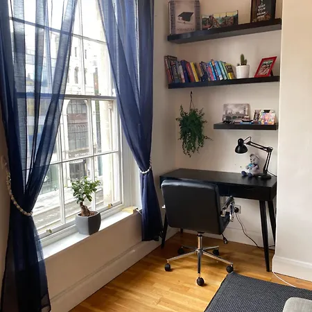 Beautiful In Temple Bar Appartement
